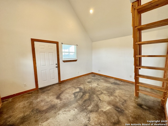 Image 4 of 18 For 573 Texas 97  109