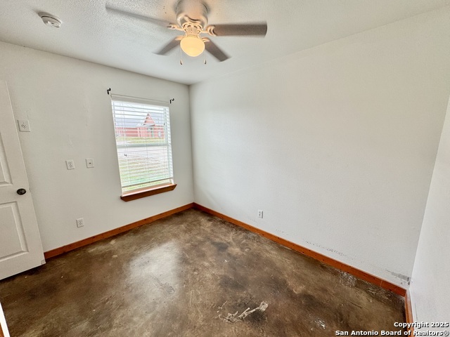 Image 8 of 18 For 573 Texas 97  109