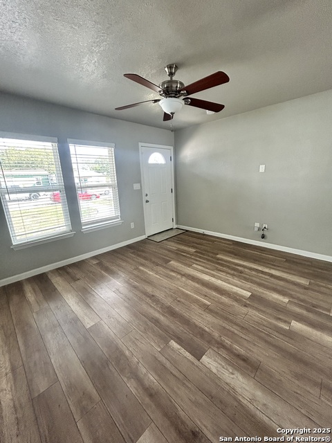 Image 3 of 19 For 614 El Monte