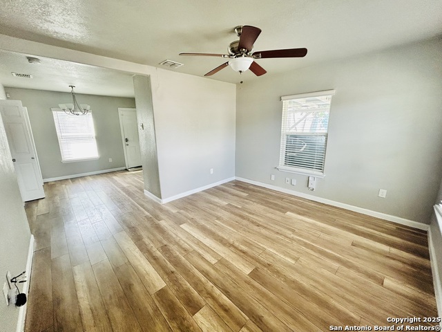 Image 5 of 19 For 614 El Monte