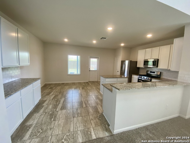 Image 10 of 27 For 9307 Avondale Park