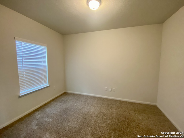 Image 4 of 27 For 9307 Avondale Park