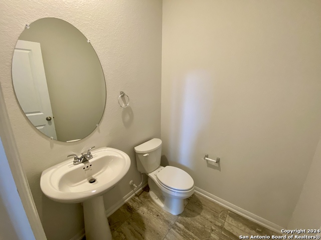 Image 5 of 27 For 9307 Avondale Park