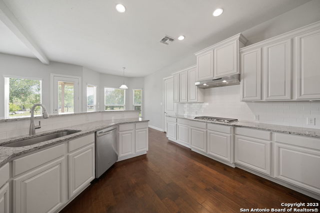 Listing photo id 10 for 185 Stone Trail