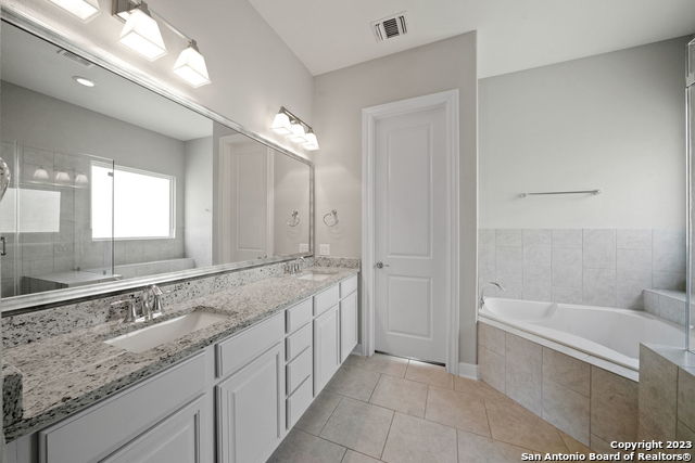 Listing photo id 15 for 185 Stone Trail