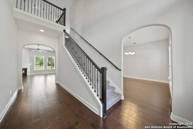 Listing photo id 6 for 185 Stone Trail