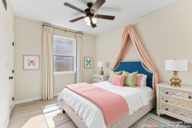 Listing photo id 26 for 319 Club View E