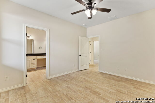 Listing photo id 31 for 319 Club View E