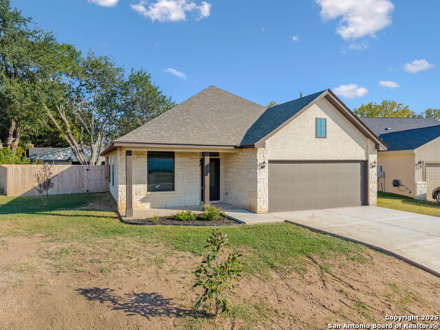 Listing photo id 2 for 319 Club View E