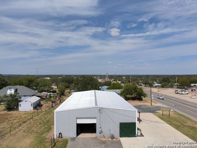 Listing photo id 13 for 512 Hondo E