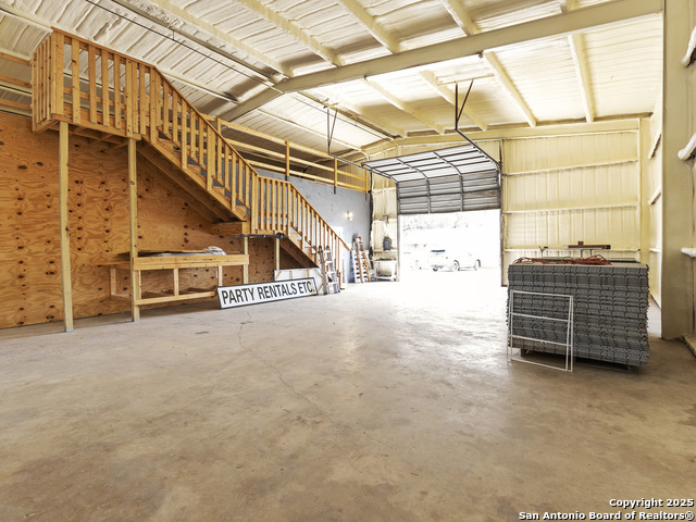 Listing photo id 7 for 512 Hondo E