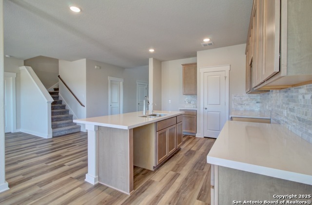 Image 10 of 28 For 321 Red Arrow