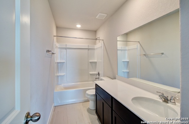 Image 22 of 28 For 321 Red Arrow