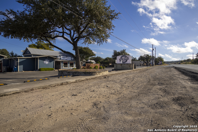 Image 13 of 14 For 4246 Richmond Ave