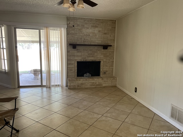 Image 6 of 10 For 7031 Forest Meadow St