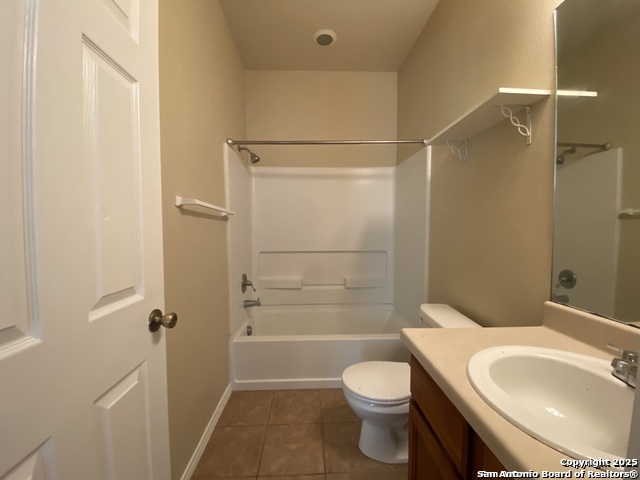 Image 6 of 12 For 7265 Golf Vista Blvd  1