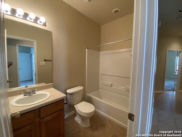 Image 9 of 12 For 7265 Golf Vista Blvd  1