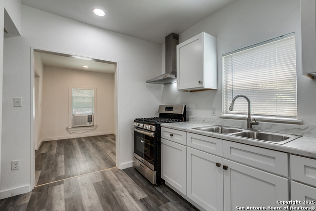 Listing photo id 10 for 611 Rochambeau