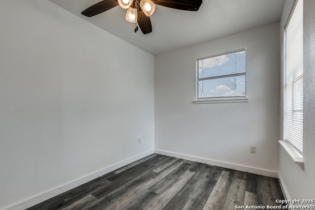 Listing photo id 19 for 611 Rochambeau