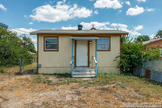 Listing photo id 23 for 611 Rochambeau