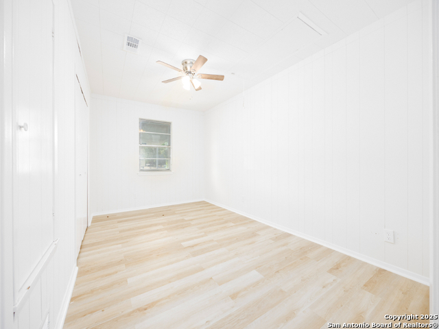 Image 11 of 15 For 8816 Oakbrook