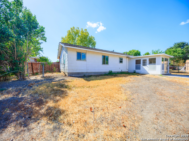 Image 15 of 15 For 8816 Oakbrook