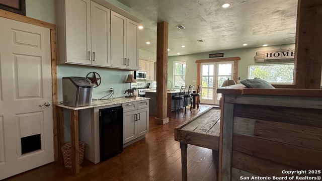 Image 11 of 40 For 270 Stacie Ann