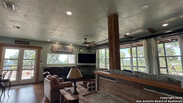 Image 18 of 40 For 270 Stacie Ann