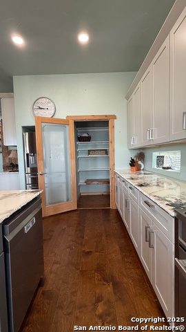 Image 30 of 40 For 270 Stacie Ann