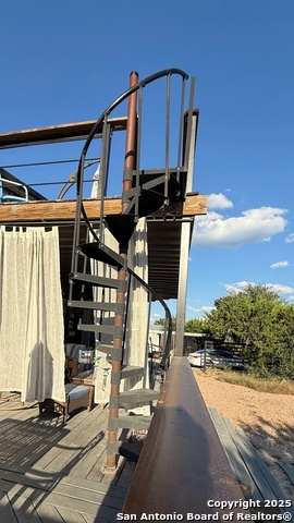 Image 38 of 40 For 270 Stacie Ann