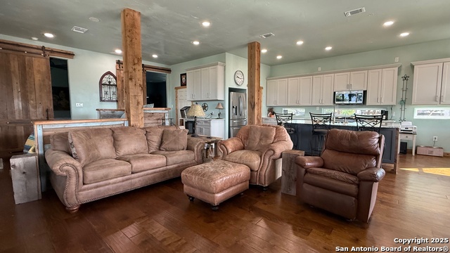 Image 4 of 40 For 270 Stacie Ann