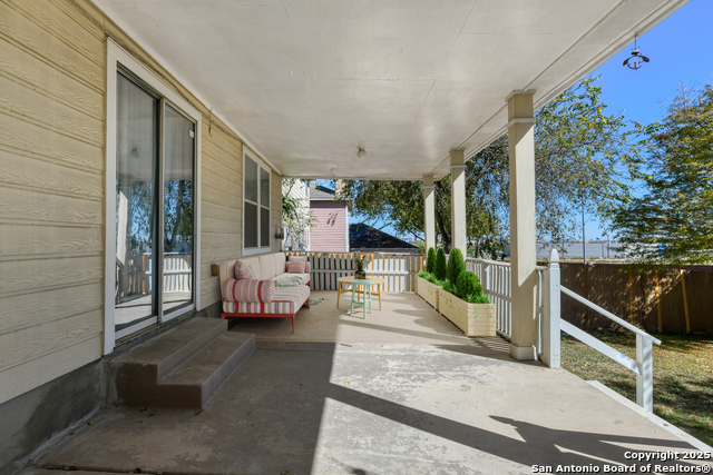 Image 14 of 26 For 6722 Loma Vino