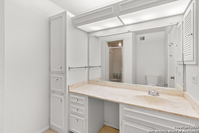 Image 12 of 27 For 7500 Callaghan Rd 336