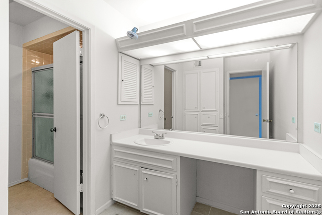 Image 17 of 27 For 7500 Callaghan Rd 336