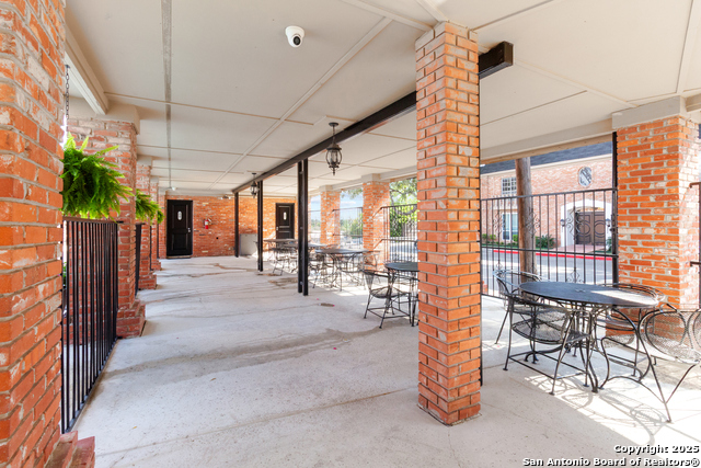 Image 24 of 27 For 7500 Callaghan Rd 336