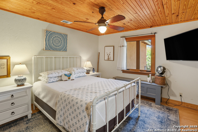 Image 16 of 50 For 474 Lost Lane