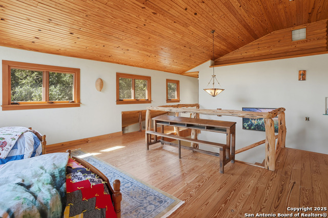 Image 33 of 50 For 474 Lost Lane