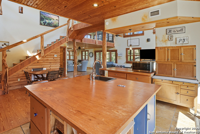 Image 9 of 50 For 474 Lost Lane