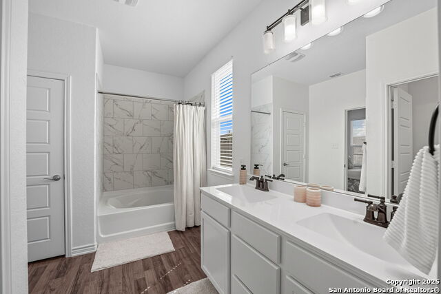 Image 18 of 26 For 415 Deer Crest