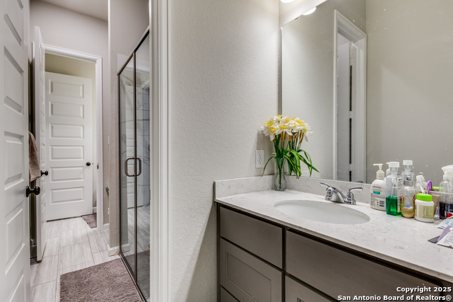 Image 15 of 23 For 1607 Hallettsville