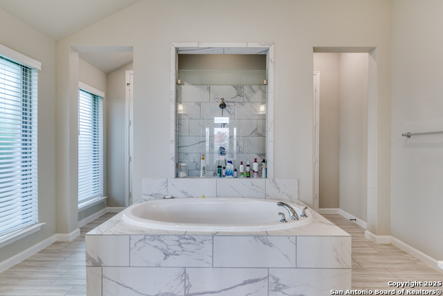 Image 20 of 23 For 1607 Hallettsville