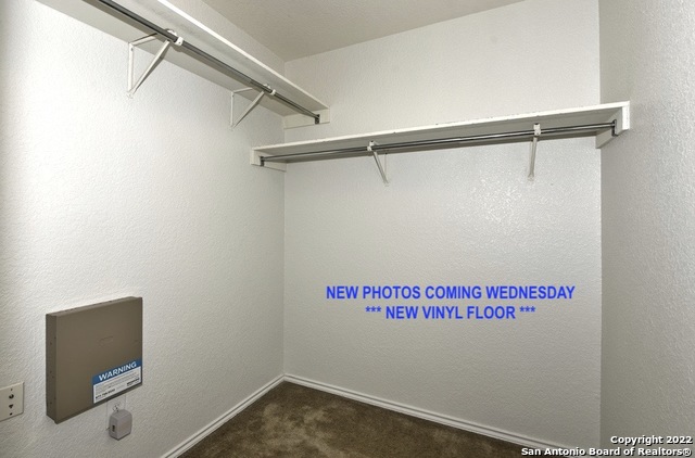 Image 11 of 29 For 10142 Dixon Wood