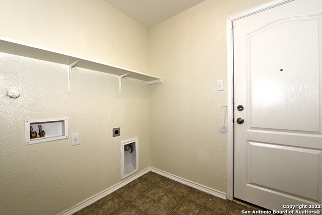 Image 18 of 29 For 10142 Dixon Wood