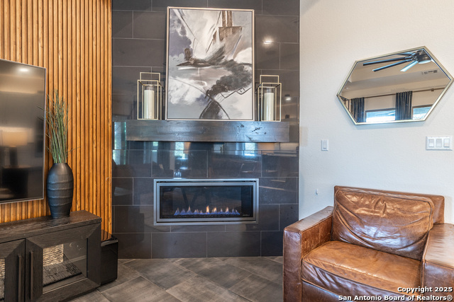 Image 13 of 48 For 419 Copper Sage Dr