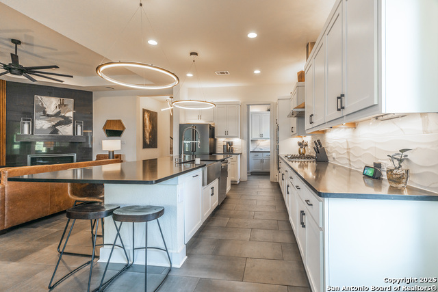 Image 17 of 48 For 419 Copper Sage Dr