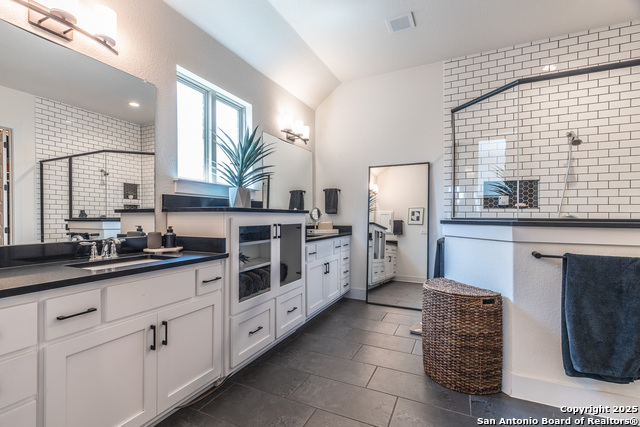 Image 25 of 48 For 419 Copper Sage Dr