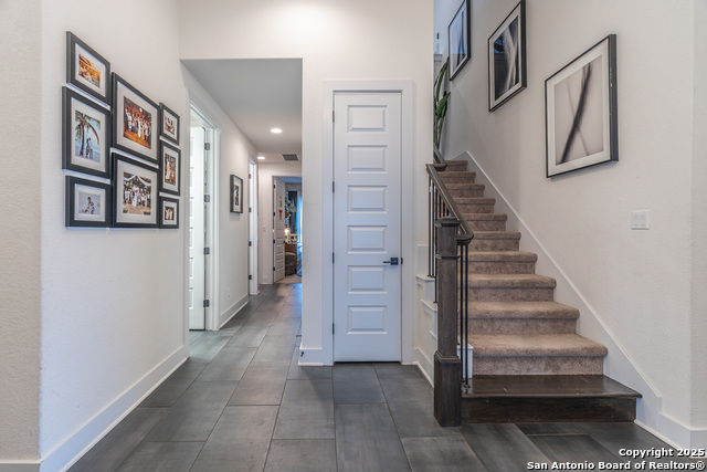 Image 9 of 48 For 419 Copper Sage Dr