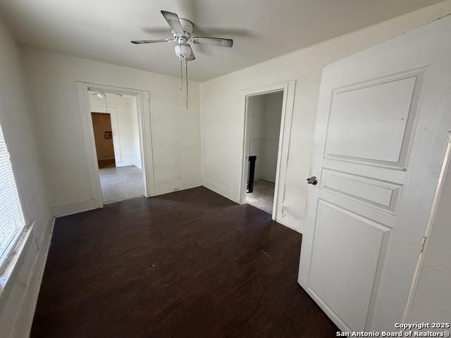 Listing photo id 2 for 121 Boston  