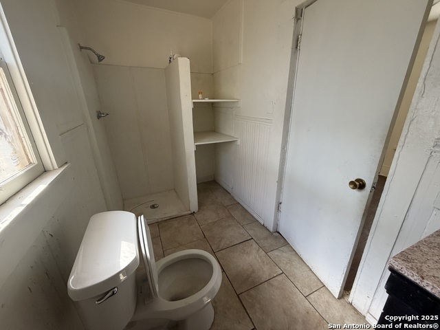 Listing photo id 6 for 121 Boston  