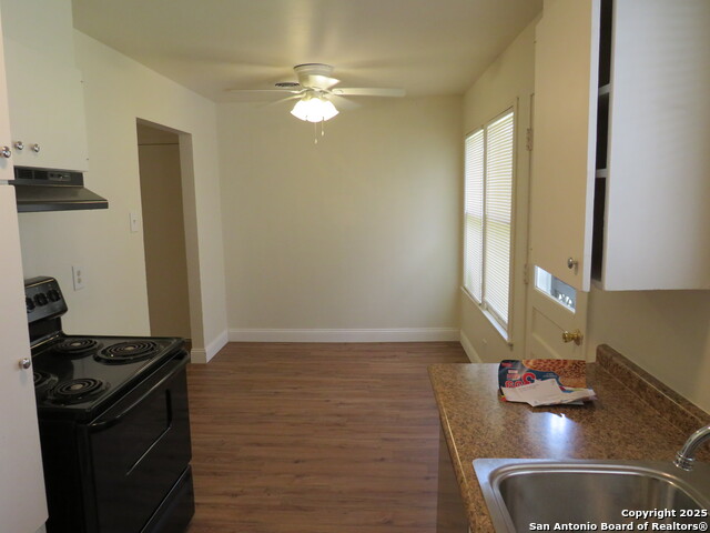 Image 13 of 19 For 419 Anton Dr